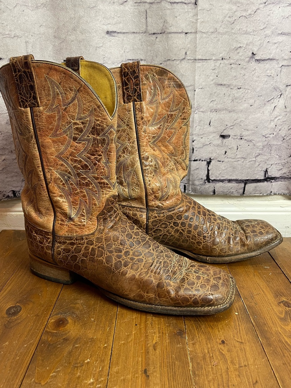 Cavenders Mens size 13D brown leather cowboy boots square toe